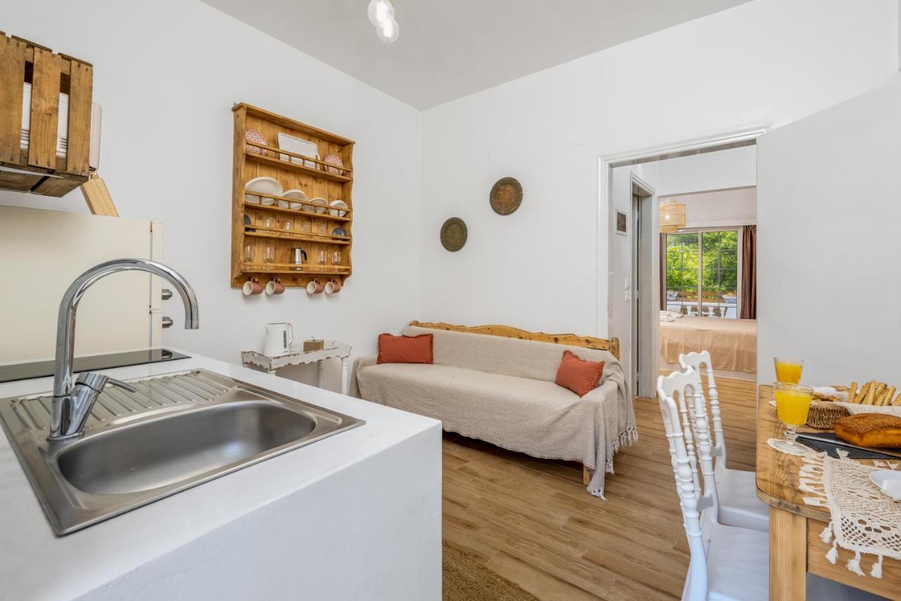 Afroditi Superior Apartments 아크앤젤로스 외부 사진