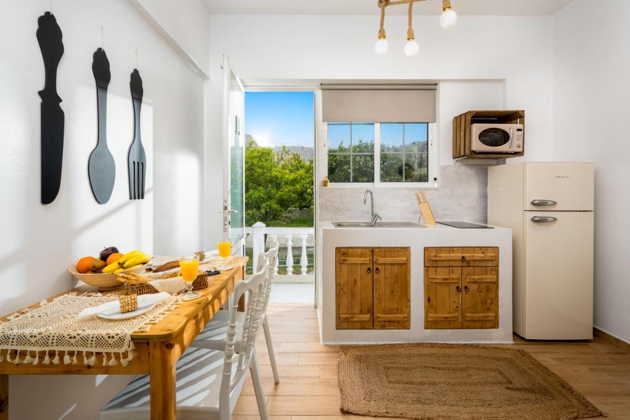 Afroditi Superior Apartments 아크앤젤로스 외부 사진